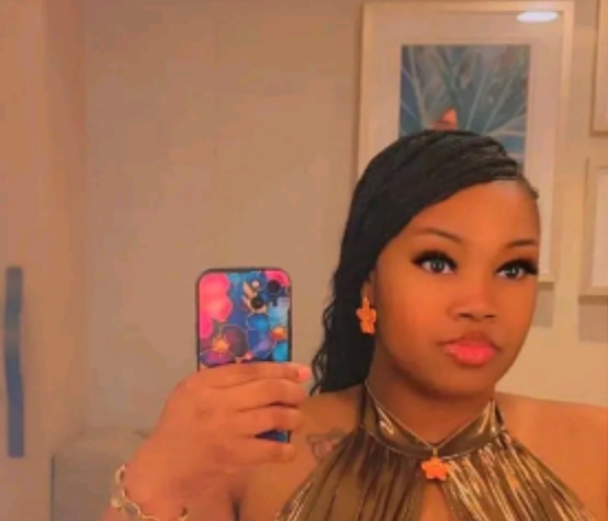 VIDEO: Sha Nae seen with bottle of unknown content while in her car in Haynesville