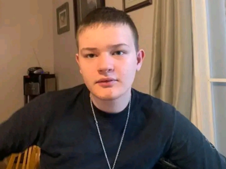 VIDEO: Jesse Strang JessJessUwu identified as the shooter at Tumbler Ridge school