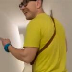 VIDEO: Ghanaian police have arrested Russian guy, Yaytseslav Trahov Яйцеслав, while trying to escape after having affair with married and single women